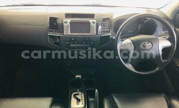 Nunua Ilio tumika Toyota Fortuner Nyeupe Gari ndani ya Beitbridge nchini Matabeleland Kusini Nunua Ilio tumika Toyota Fortuner Nyeupe Gari ndani ya Beitbridge nchini Matabeleland Kusini