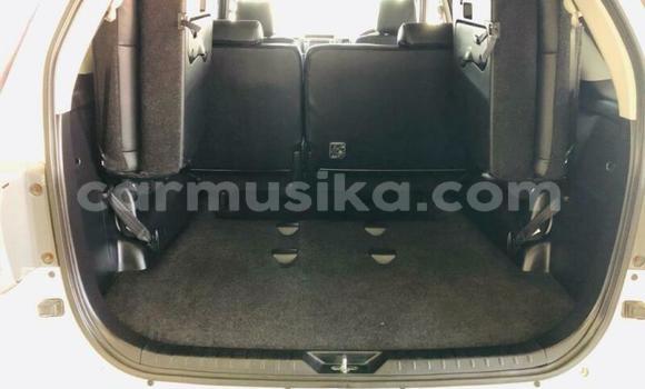 Nunua Ilio tumika Toyota Fortuner Nyeupe Gari ndani ya Beitbridge nchini Matabeleland Kusini Nunua Ilio tumika Toyota Fortuner Nyeupe Gari ndani ya Beitbridge nchini Matabeleland Kusini