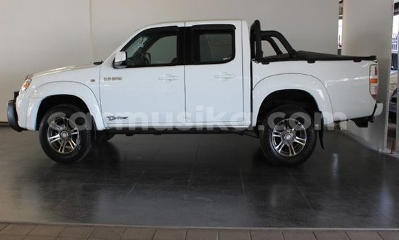 Acheter Occasion Voiture Mazda BT-50 Blanc à Beitbridge, Matabeleland South Acheter Occasion Voiture Mazda BT-50 Blanc à Beitbridge, Matabeleland South