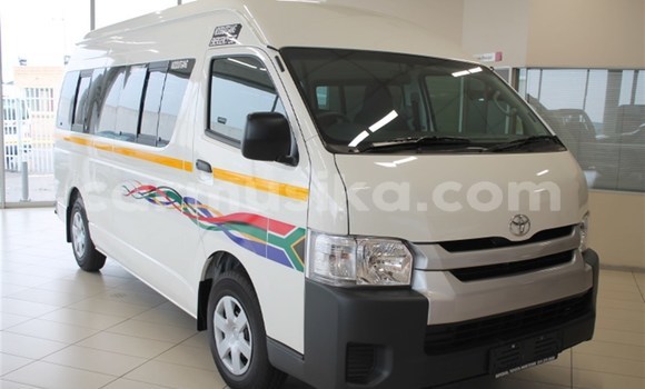 Acheter Occasion Voiture Toyota Sprinter Blanc à Beitbridge, Matabeleland South Acheter Occasion Voiture Toyota Sprinter Blanc à Beitbridge, Matabeleland South