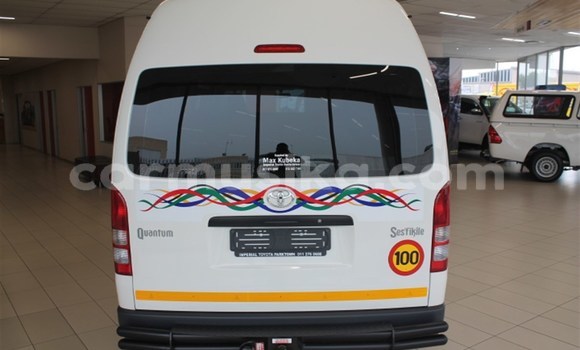 Acheter Occasion Voiture Toyota Sprinter Blanc à Beitbridge, Matabeleland South Acheter Occasion Voiture Toyota Sprinter Blanc à Beitbridge, Matabeleland South