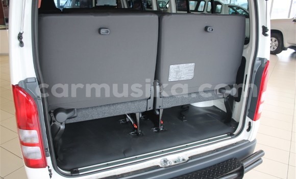 Acheter Occasion Voiture Toyota Sprinter Blanc à Beitbridge, Matabeleland South Acheter Occasion Voiture Toyota Sprinter Blanc à Beitbridge, Matabeleland South