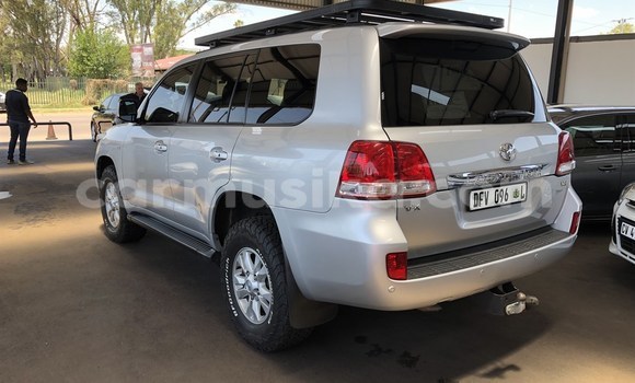 Acheter Occasion Voiture Toyota Land Cruiser Prado Gris à Beitbridge, Matabeleland South Acheter Occasion Voiture Toyota Land Cruiser Prado Gris à Beitbridge, Matabeleland South