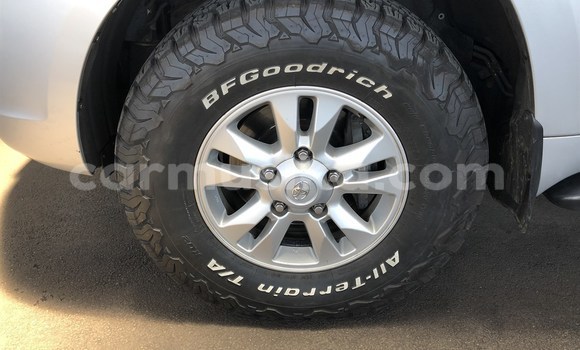 Acheter Occasion Voiture Toyota Land Cruiser Prado Gris à Beitbridge, Matabeleland South Acheter Occasion Voiture Toyota Land Cruiser Prado Gris à Beitbridge, Matabeleland South
