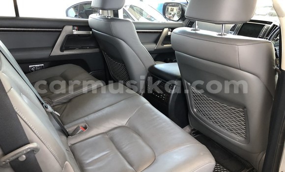 Acheter Occasion Voiture Toyota Land Cruiser Prado Gris à Beitbridge, Matabeleland South Acheter Occasion Voiture Toyota Land Cruiser Prado Gris à Beitbridge, Matabeleland South