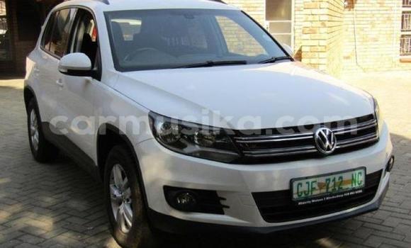 Acheter Occasion Voiture Volkswagen Tiguan Blanc à Beitbridge, Matabeleland South Acheter Occasion Voiture Volkswagen Tiguan Blanc à Beitbridge, Matabeleland South