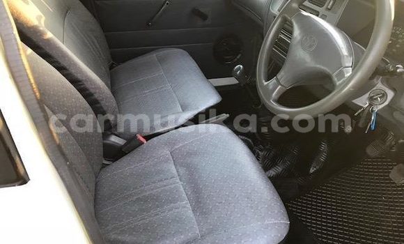 Tenga Tsaru Toyota Avanza Chena Mota in Beitbridge in Matabeleland South Tenga Tsaru Toyota Avanza Chena Mota in Beitbridge in Matabeleland South