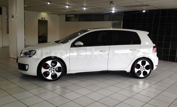 Acheter Occasion Voiture Volkswagen Golf GTI Blanc à Beitbridge, Matabeleland South Acheter Occasion Voiture Volkswagen Golf GTI Blanc à Beitbridge, Matabeleland South