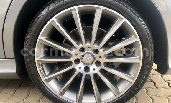 Tenga Tsaru Mercedes‒Benz 200 Sirivha Mota in Beitbridge in Matabeleland South Tenga Tsaru Mercedes‒Benz 200 Sirivha Mota in Beitbridge in Matabeleland South