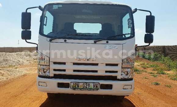 Acheter Occasion Voiture Isuzu KB Blanc à Beitbridge, Matabeleland South Acheter Occasion Voiture Isuzu KB Blanc à Beitbridge, Matabeleland South