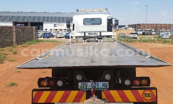 Acheter Occasion Voiture Isuzu KB Blanc à Beitbridge, Matabeleland South Acheter Occasion Voiture Isuzu KB Blanc à Beitbridge, Matabeleland South