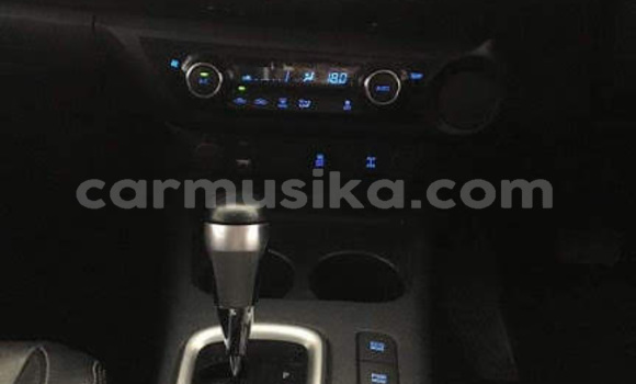 Acheter Occasion Voiture Toyota Hilux Blanc à Beitbridge, Matabeleland South Acheter Occasion Voiture Toyota Hilux Blanc à Beitbridge, Matabeleland South