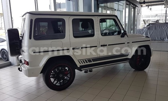 Nunua Ilio tumika Mercedes‒Benz AMG GLC Nyeupe Gari ndani ya Beitbridge nchini Matabeleland Kusini Nunua Ilio tumika Mercedes‒Benz AMG GLC Nyeupe Gari ndani ya Beitbridge nchini Matabeleland Kusini