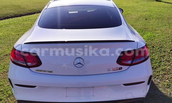 Acheter Occasion Voiture Mercedes‒Benz C–Class Blanc à Beitbridge, Matabeleland South Acheter Occasion Voiture Mercedes‒Benz C–Class Blanc à Beitbridge, Matabeleland South