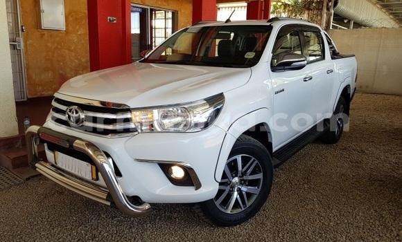 Tenga Tsaru Toyota Hilux Chena Mota in Beitbridge in Matabeleland South Tenga Tsaru Toyota Hilux Chena Mota in Beitbridge in Matabeleland South