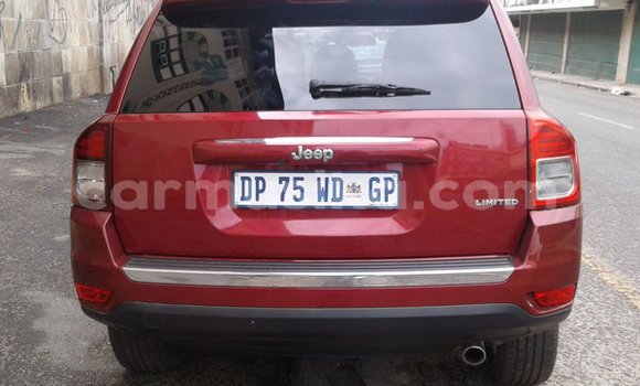 Acheter Occasion Voiture Jeep Compass Rouge à Beitbridge, Matabeleland South Acheter Occasion Voiture Jeep Compass Rouge à Beitbridge, Matabeleland South