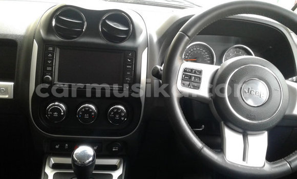 Acheter Occasion Voiture Jeep Compass Rouge à Beitbridge, Matabeleland South Acheter Occasion Voiture Jeep Compass Rouge à Beitbridge, Matabeleland South