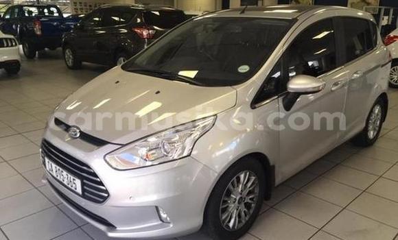 Acheter Occasion Voiture Ford B-MAX Gris à Beitbridge, Matabeleland South Acheter Occasion Voiture Ford B-MAX Gris à Beitbridge, Matabeleland South