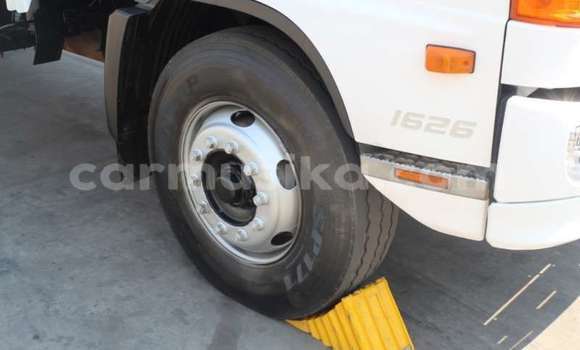 Buy Used Hino 300 Series White Truck in Beitbridge in Matabeleland South Buy Used Hino 300 Series White Truck in Beitbridge in Matabeleland South