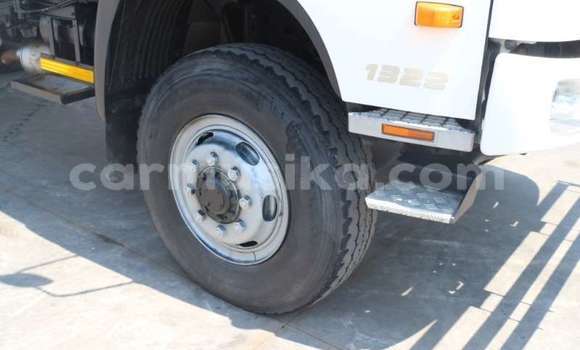 Tenga Tsaru Hino 300 Series Chena Rori in Beitbridge in Matabeleland South Tenga Tsaru Hino 300 Series Chena Rori in Beitbridge in Matabeleland South