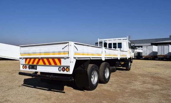 Tenga Tsaru Hino 300 Series Chena Rori in Beitbridge in Matabeleland South Tenga Tsaru Hino 300 Series Chena Rori in Beitbridge in Matabeleland South