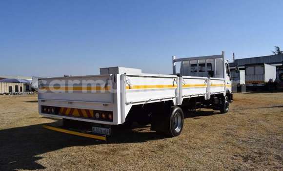 Tenga Tsaru Man D20 Sirivha Rori in Beitbridge in Matabeleland South Tenga Tsaru Man D20 Sirivha Rori in Beitbridge in Matabeleland South