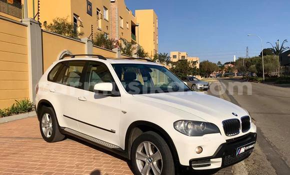 Buy Used BMW X5 White Car in Harare in Harare Buy Used BMW X5 White Car in Harare in Harare