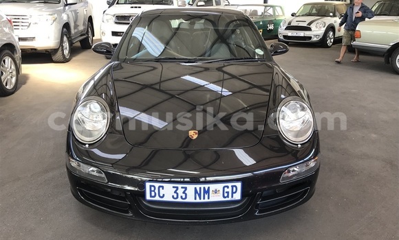 Nunua Ilio tumika Porsche 911 GT3 Nyeusi Gari ndani ya Beitbridge nchini Matabeleland Kusini
