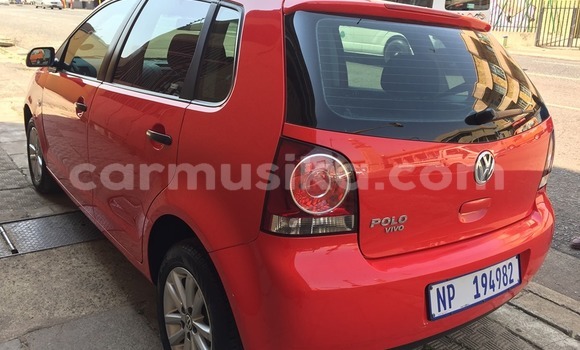 Acheter Occasion Voiture Volkswagen Polo Rouge à Beitbridge, Matabeleland South Acheter Occasion Voiture Volkswagen Polo Rouge à Beitbridge, Matabeleland South
