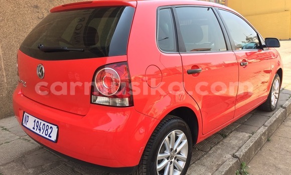 Acheter Occasion Voiture Volkswagen Polo Rouge à Beitbridge, Matabeleland South Acheter Occasion Voiture Volkswagen Polo Rouge à Beitbridge, Matabeleland South