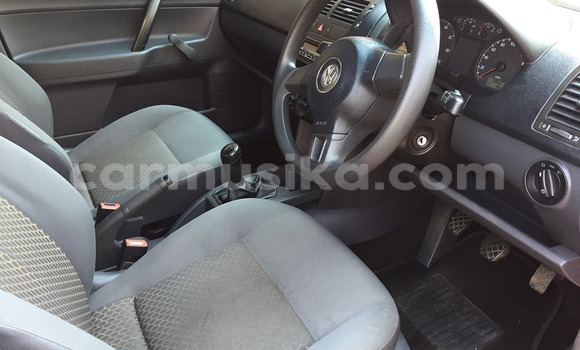 Acheter Occasion Voiture Volkswagen Polo Rouge à Beitbridge, Matabeleland South Acheter Occasion Voiture Volkswagen Polo Rouge à Beitbridge, Matabeleland South