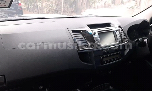 Buy Used Toyota Fortuner Silver Car in Harare in Harare Buy Used Toyota Fortuner Silver Car in Harare in Harare