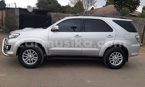 Buy Used Toyota Fortuner Silver Car in Harare in Harare Buy Used Toyota Fortuner Silver Car in Harare in Harare
