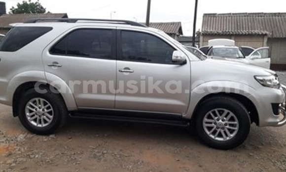Buy Used Toyota Fortuner Silver Car in Harare in Harare Buy Used Toyota Fortuner Silver Car in Harare in Harare