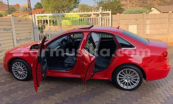 Tenga Tsaru Audi A4 Tsvuku Mota in Beitbridge in Matabeleland South Tenga Tsaru Audi A4 Tsvuku Mota in Beitbridge in Matabeleland South