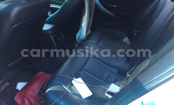 Tenga Tsaru BMW 3–Series Chena Mota in Beitbridge in Matabeleland South Tenga Tsaru BMW 3–Series Chena Mota in Beitbridge in Matabeleland South