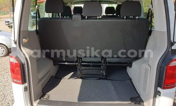 Buy Used Volkswagen Caravelle White Car in Harare in Harare Buy Used Volkswagen Caravelle White Car in Harare in Harare