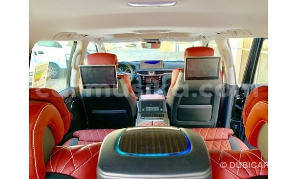 Tenga Imported Lexus LX Tsvuku Mota in Import - Dubai in Harare Tenga Imported Lexus LX Tsvuku Mota in Import - Dubai in Harare