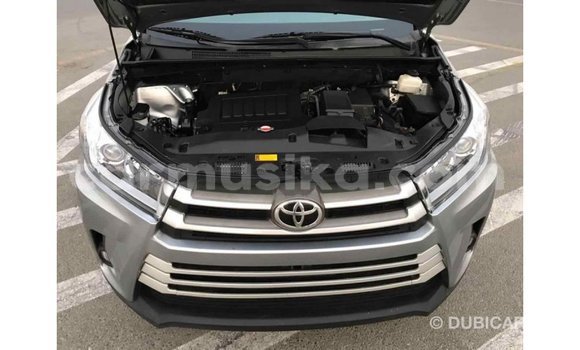 Tenga Imported Toyota Highlander Zvimwe Mota in Import - Dubai in Harare Tenga Imported Toyota Highlander Zvimwe Mota in Import - Dubai in Harare