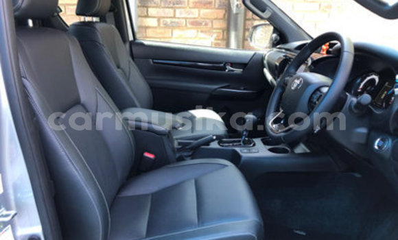 Acheter Occasion Voiture Toyota Hilux Autre à Beitbridge, Matabeleland South Acheter Occasion Voiture Toyota Hilux Autre à Beitbridge, Matabeleland South