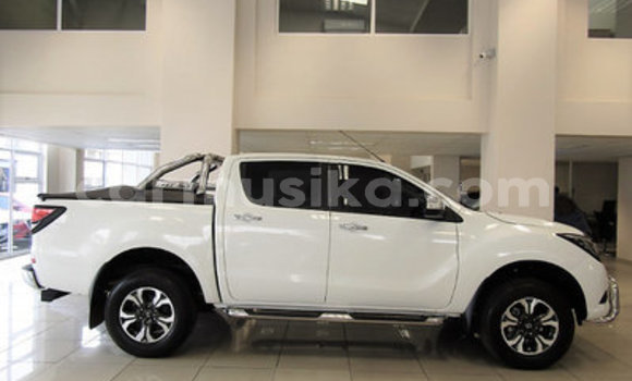 Tenga Tsaru Mazda BT-50 Chena Mota in Beitbridge in Matabeleland South Tenga Tsaru Mazda BT-50 Chena Mota in Beitbridge in Matabeleland South