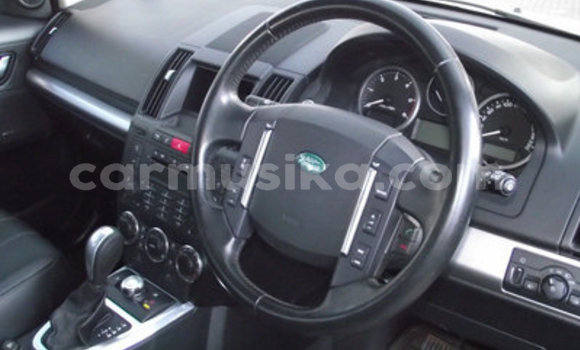 Buy Used Land Rover Range Rover White Car in Beitbridge in Matabeleland South Buy Used Land Rover Range Rover White Car in Beitbridge in Matabeleland South