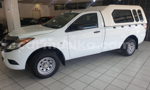 Buy Used Mazda B–series White Car in Beitbridge in Matabeleland South Buy Used Mazda B–series White Car in Beitbridge in Matabeleland South