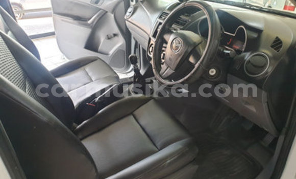 Buy Used Mazda B–series White Car in Beitbridge in Matabeleland South Buy Used Mazda B–series White Car in Beitbridge in Matabeleland South