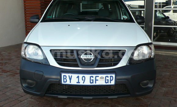 Tenga Tsaru Nissan NP 300 Chena Mota in Beitbridge in Matabeleland South Tenga Tsaru Nissan NP 300 Chena Mota in Beitbridge in Matabeleland South