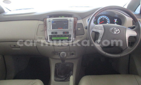 Acheter Occasion Voiture Toyota Corolla Verso Gris à Beitbridge, Matabeleland South Acheter Occasion Voiture Toyota Corolla Verso Gris à Beitbridge, Matabeleland South