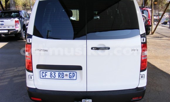 Tenga Tsaru Hyundai H1 Chena Mota in Beitbridge in Matabeleland South Tenga Tsaru Hyundai H1 Chena Mota in Beitbridge in Matabeleland South