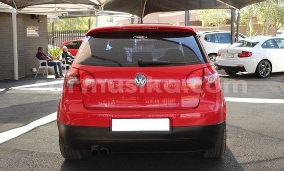 Acheter Occasion Voiture Volkswagen Golf Rouge à Beitbridge, Matabeleland South Acheter Occasion Voiture Volkswagen Golf Rouge à Beitbridge, Matabeleland South
