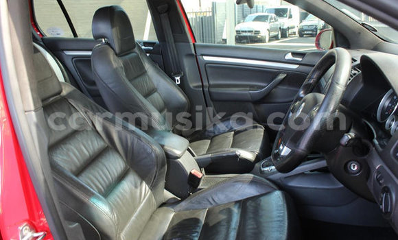 Acheter Occasion Voiture Volkswagen Golf Rouge à Beitbridge, Matabeleland South Acheter Occasion Voiture Volkswagen Golf Rouge à Beitbridge, Matabeleland South