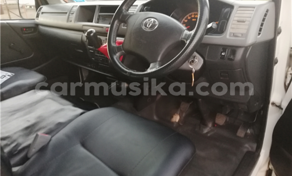 Tenga Tsaru Toyota Pickup Chena Mota in Beitbridge in Matabeleland South Tenga Tsaru Toyota Pickup Chena Mota in Beitbridge in Matabeleland South